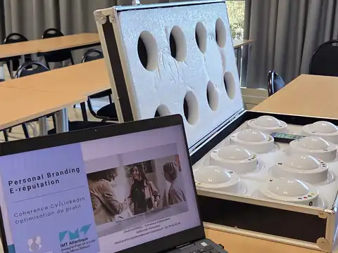 Valise de buzzers et support d'atelier Personal branding